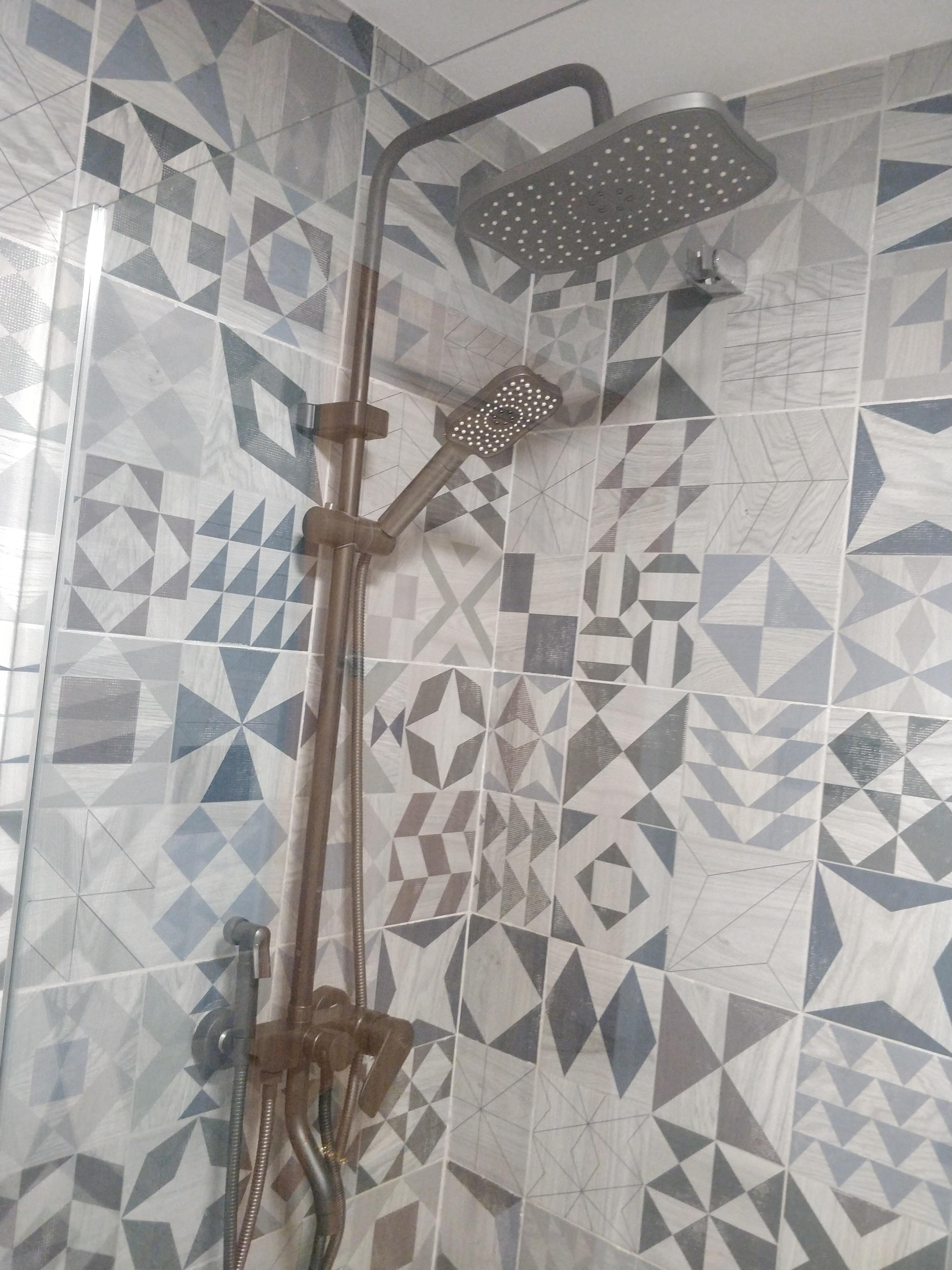 Sanitary ware installation